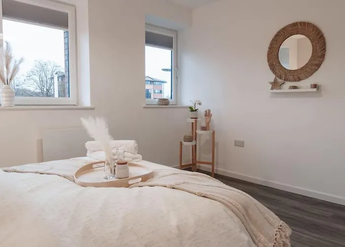 Lovely 2 Bed In - Sleeps 4 * Manchester
