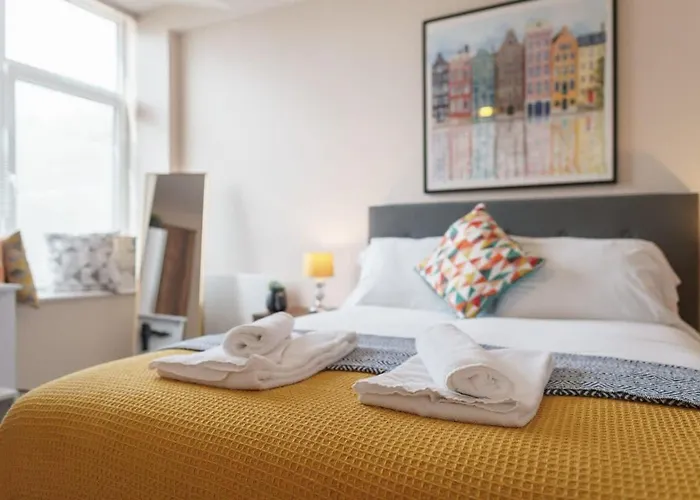 2 Bedroom Modern In *