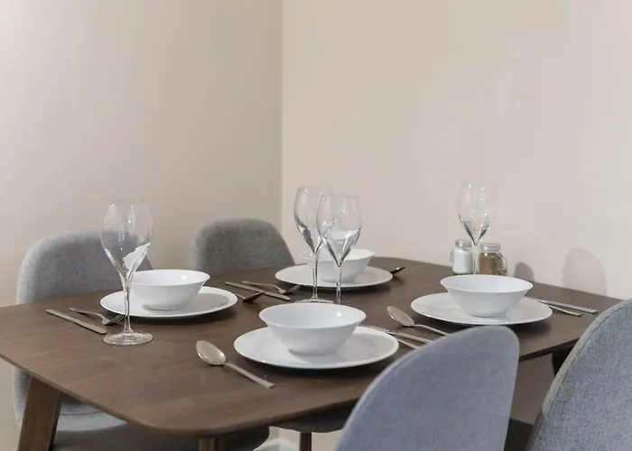 Apartament Bright 2 Bed - Sleeps 4 *