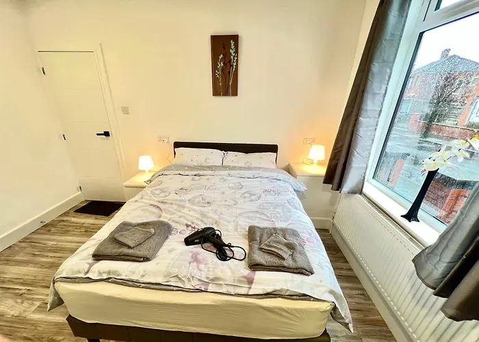 Lux En-suite Coop Arena Mancity Stadium Piccadilly Alloggio in famiglia