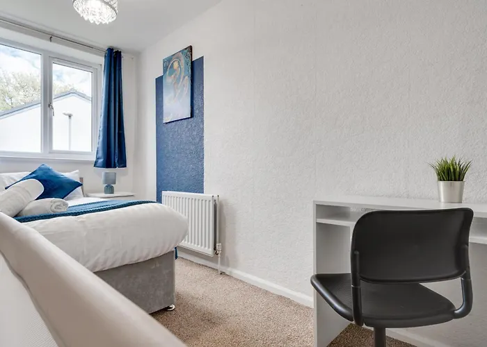 Majestic Gem - Pool Table - Coop - Etihad - Parking *