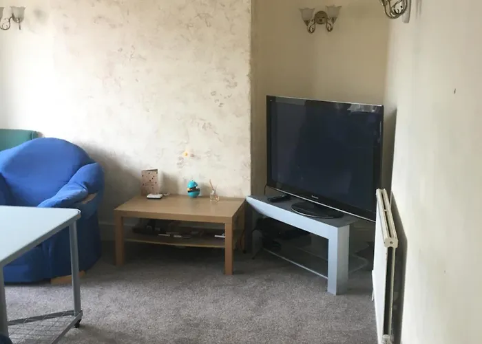 Single - Town & Nearby, 24h Bus, Airport-linked Kwatera prywatna Manchester