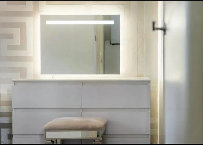 아파트 3 Bedroom House With Modern Interior, Close To The Etihad Stadium *