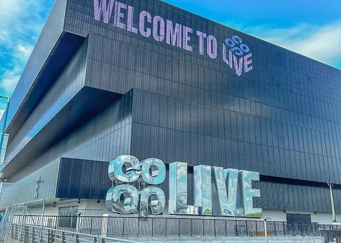 Royal At Coop Live Etihad, Sports Bed & Breakfast