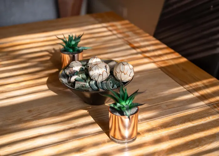 Fantastic, Modern 3 Bedroom House 펜션 *