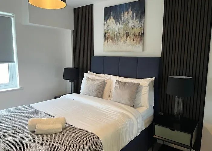 Prime 2 Bedroom With Rooftop Terrace *