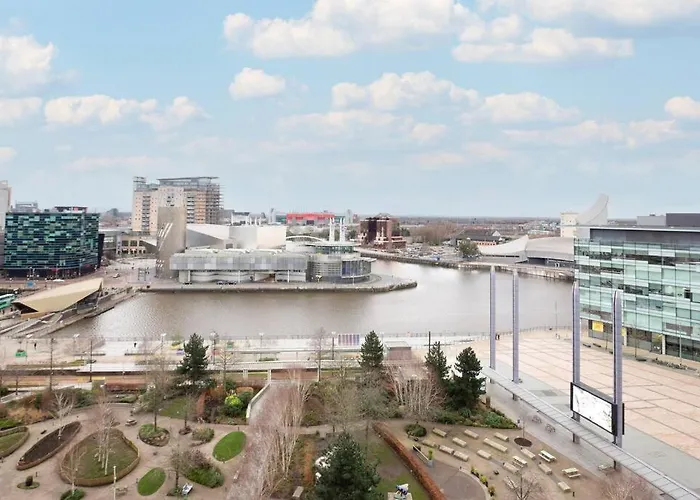 Stylish Mediacity 2bed, Sleeps 6, Amazing Views 맨체스터