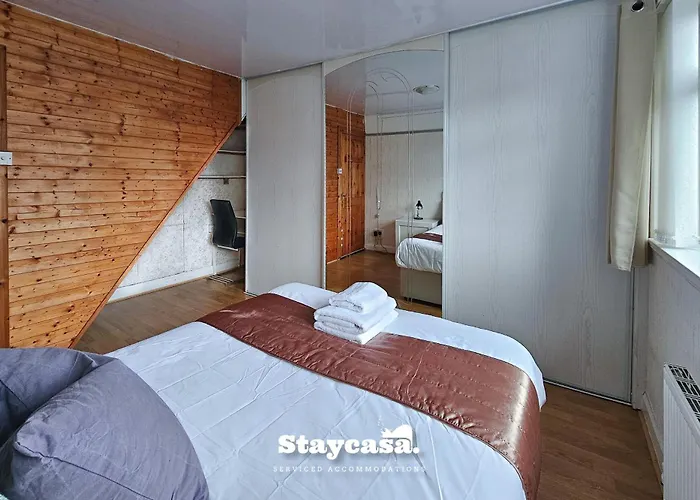 Large 6br House Free Parking & Wifi 펜션