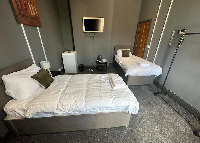 - Free Parking * Manchester