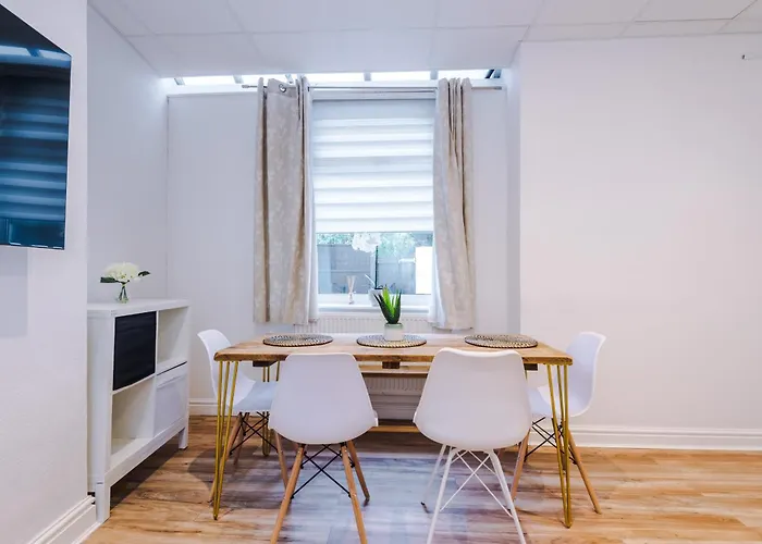 Feriehus 4 Bedroom Victorian House *