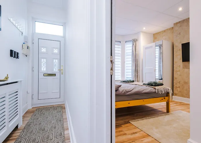 4 Bedroom Victorian House Manchester