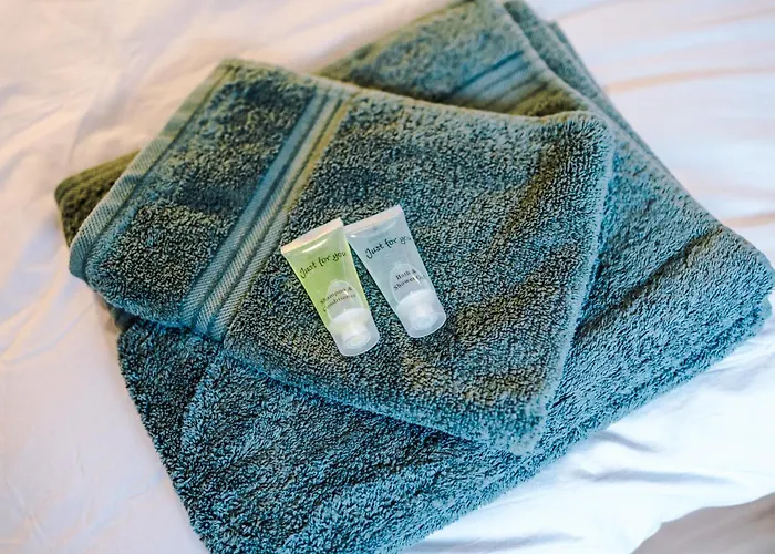 4 Bedroom Victorian House *