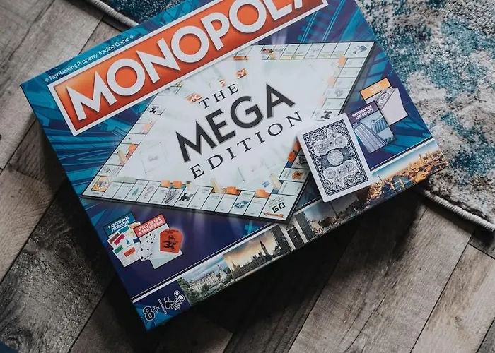 Spacious 3br - Pool Table - Games - Sleeps 9 בית נופש