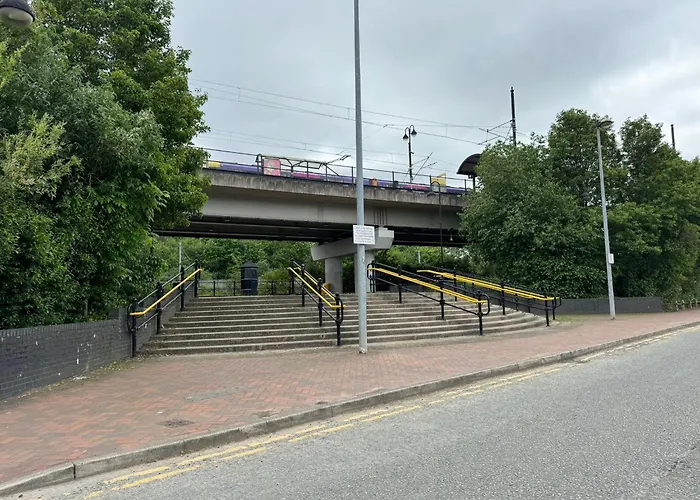 Penthouse Height Flat, View Balcony, Quiet, Free Wifi, Gym & Minimalistic Апартаменты Манчестер