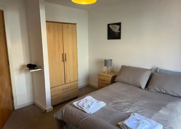 Stylish Centre With Large Balcony Apartament Manchester