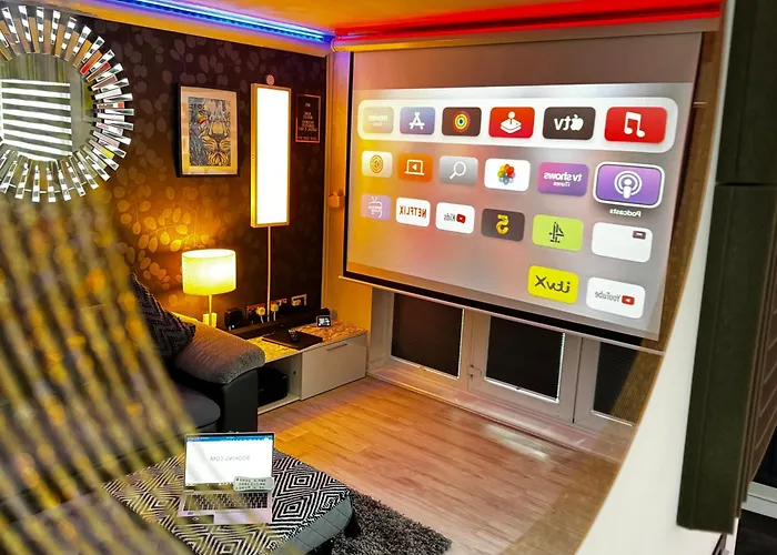 Luxury Spacious Modern Near Centre Manchester