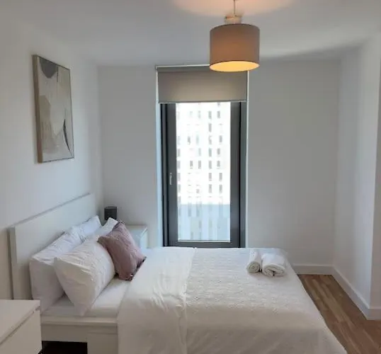 Your Private Oasis In * Manchester