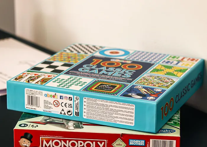 Spacious Stylish With Free Parking 10 Mins To Centre & Ao Arena Ideal For Groups & Long Tatil Evi