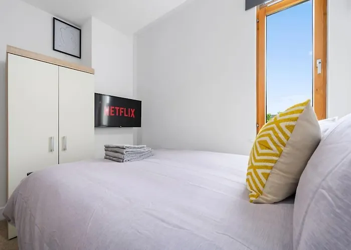 Piccadilly Luxury Three Bedroom Daire Manchester