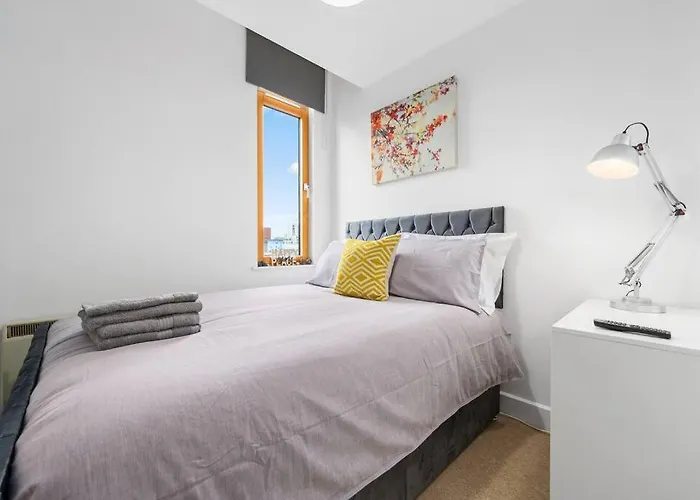 Daire Piccadilly Luxury Three Bedroom Manchester