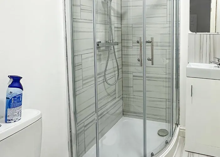 Ashfield Co-living - Private Self-cater 3* Μάντσεστερ