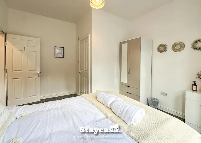 Ashfield Co-living - Private Self-cater Πανσιόν 3*