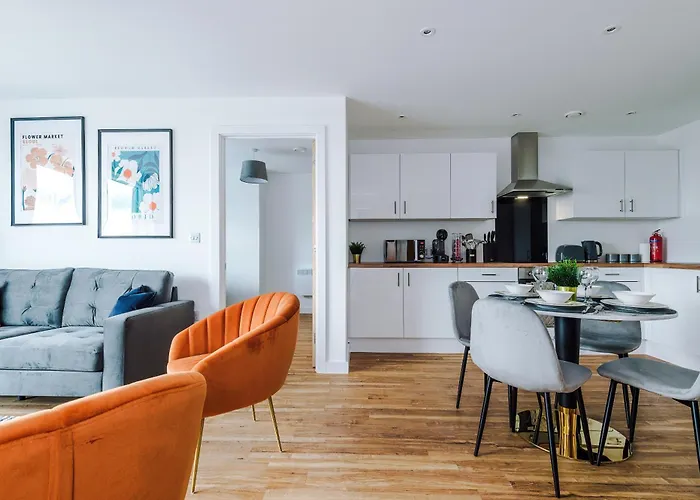 Parking - Lastmindeals - 2bed Lägenhet Manchester