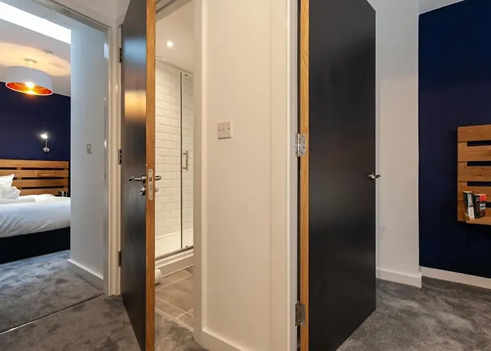 Superb 2 Bed Flat 5min To Old Trafford Stadium 맨체스터