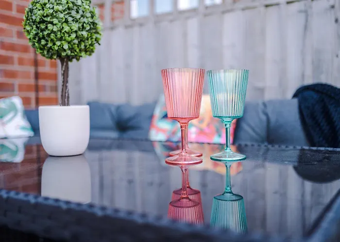 Vila Stunning House In For Business & Leisure - Wi-fi & Parking By Purestay Serviced