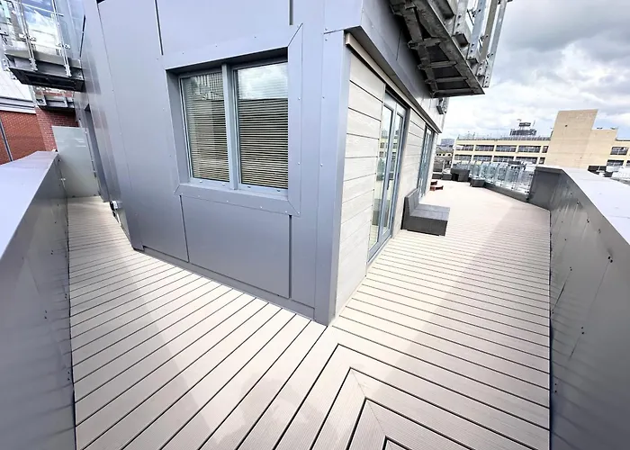 The Works - Two Bed Penthouse * Manchester