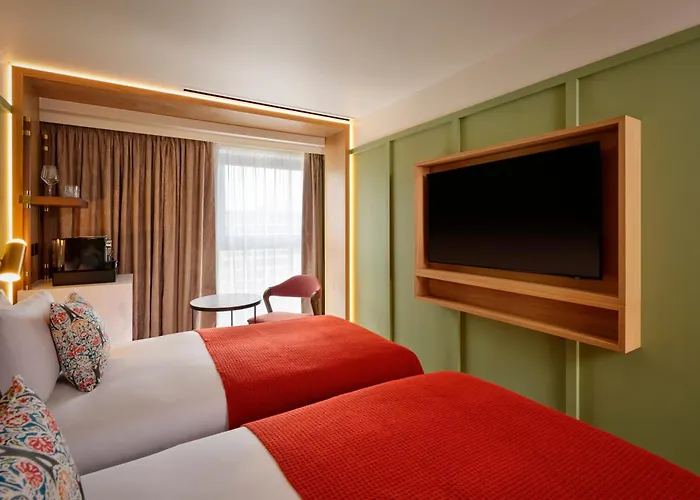 Otel The Reach At Piccadilly, Manchester, A Tribute Portfolio