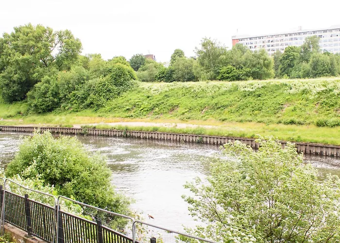 Riverside - Peaceful Escape *