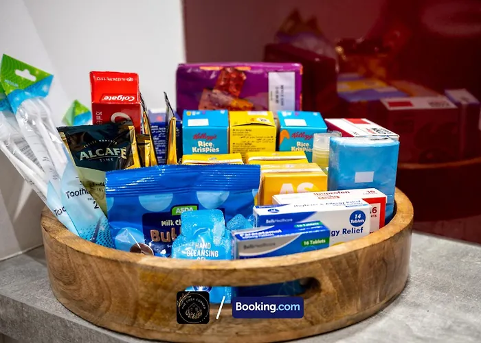 Cosy 3-bed House L Garden L Free Parking L Stretford L Sleeps 7 L Book Today With The Cosy Corner Nationwide *