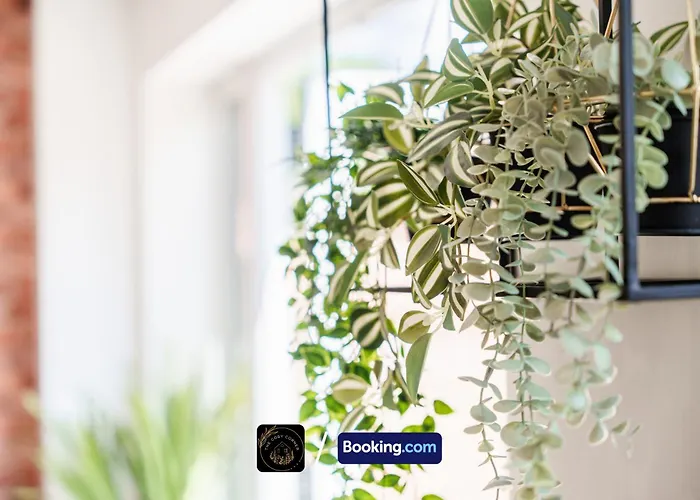 Apartman 3-bed House L Free Parking L Wifi L Your Away From Hosted By The Cosy Corner Nationwide Manchester