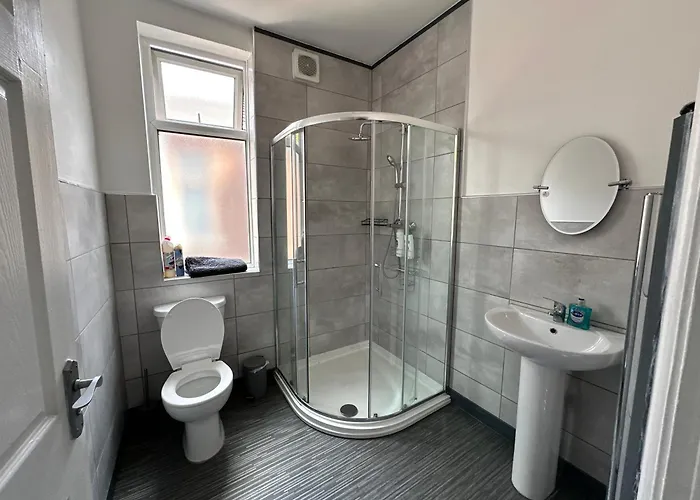 Daisybank Co-living - Private Self-cater * מנצ'סטר