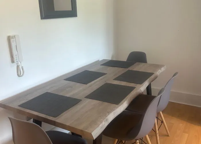 Spacious And Cosy Entire Flat *