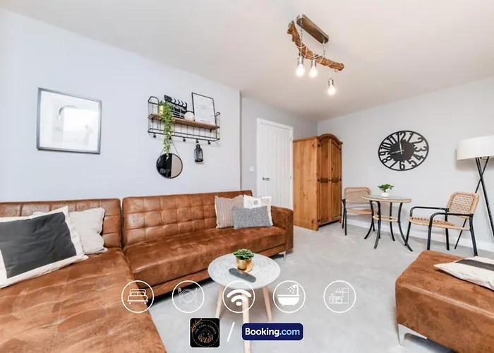 Apartman 3-bed House L Free Parking L Wifi L Your Away From Hosted By The Cosy Corner Nationwide