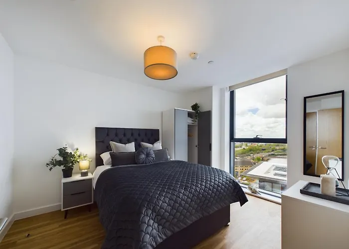 New! 2 Bedroom Flat In Waters By With Us, Perfect For Families, Couples & Groups, Free Private Parking! Apartament Manchester