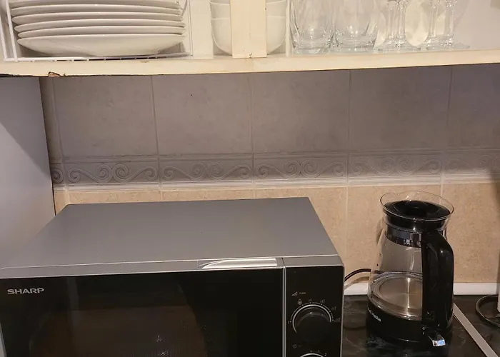 Charming Near Centre By Etihad Coop Arena