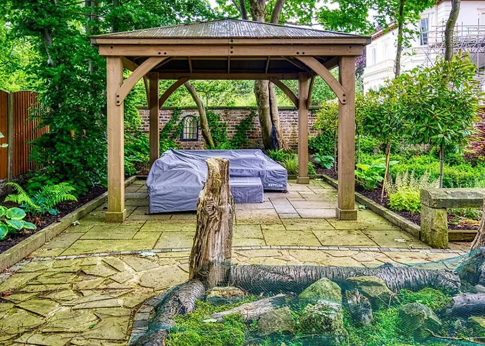 Garden In Hidden Oasis, - Pass The Keys 度假居