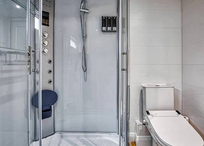 Garden In Hidden Oasis Pass The Keys 펜션 *