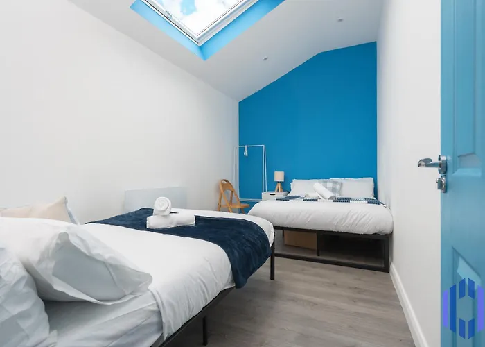 Santorini Blues By Cefas - Free Parking - - Near Airport *