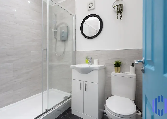 Santorini Blues By Cefas - Free Parking - - Near Airport 맨체스터