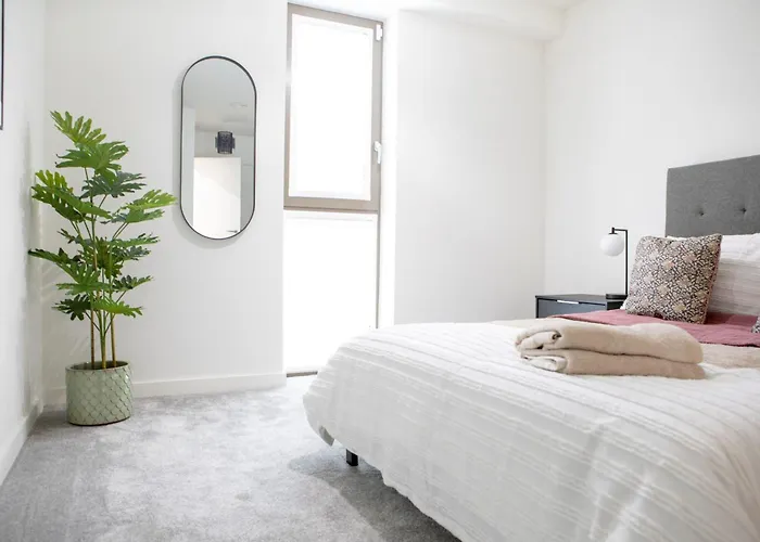 Prázdninový dům Luxury Free Parking Townhouse *