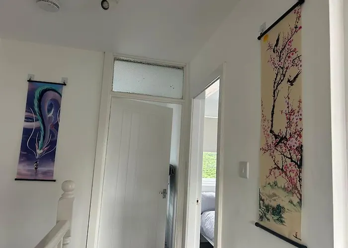 Your Manga House Near Coop Live Ethihad Apartment