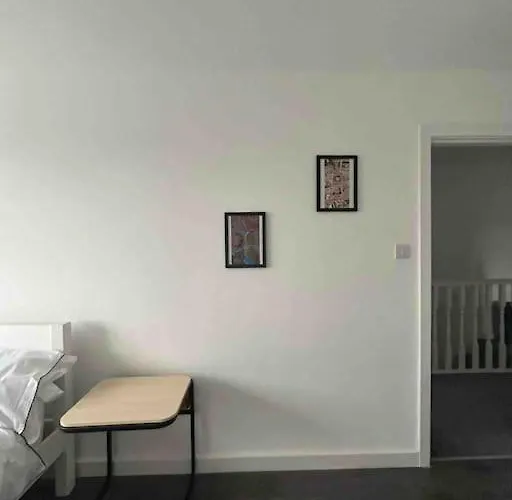 Apartment Your Manga House Near Coop Live Ethihad Manchester