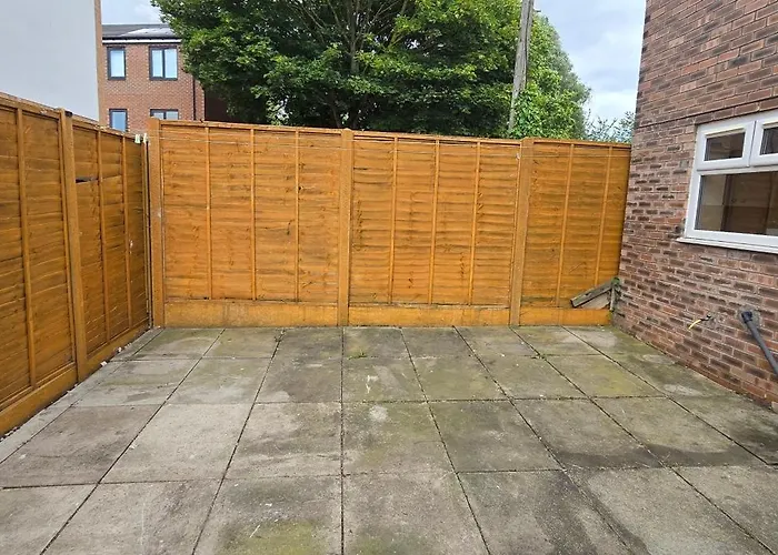 Eastpark 5 Bdrms Walk To O2 Apollo And 펜션 맨체스터