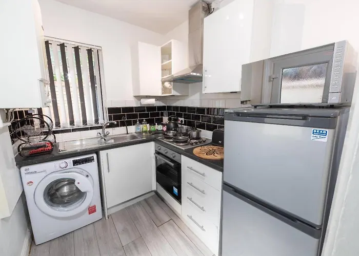 The Upside Down House Near Coop Live Arena , Etihad And Mcr Centre * 曼彻斯特