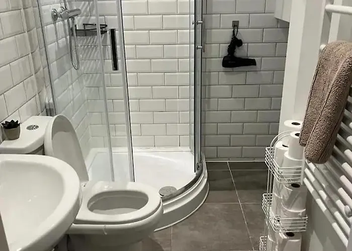 Old Trafford Penthouse Duplex - Steps From Mufc