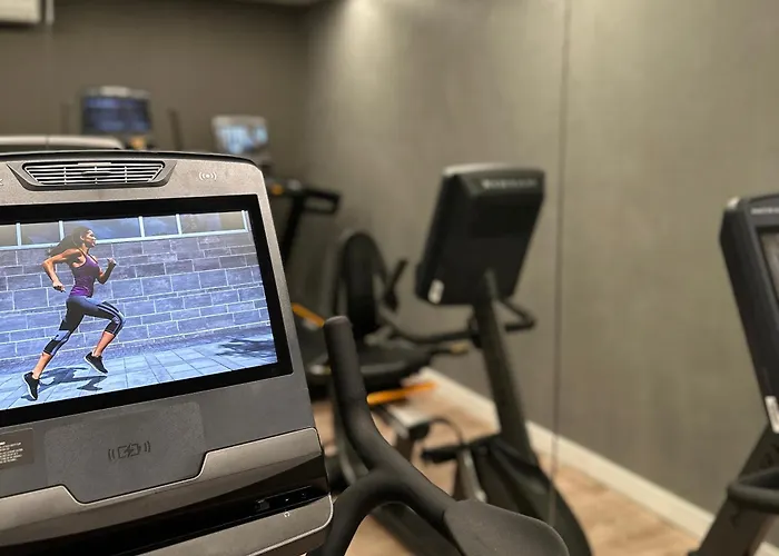 فندق By Marriott Piccadilly